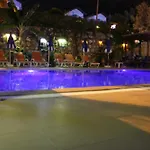 شاريهان أبارت 2*