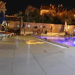 فندق شاريهان أبارت