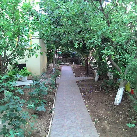 فندق شاريهان أبارت 2*