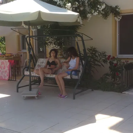 شاريهان أبارت أولدينيس