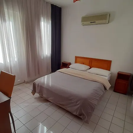 شاريهان أبارت