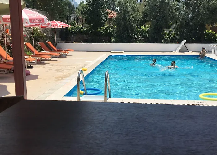 Отель Sarihan 2*